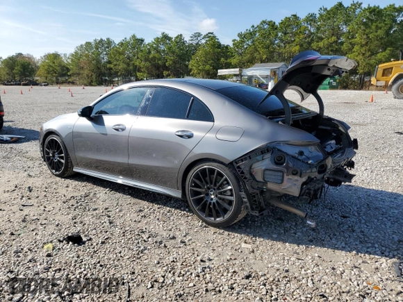 2023 Mercedes-Benz CLA 35 AMG z VIN W1K5J5BB9PN413858, wystawiony jako Copart lot #83826574 z przebiegiem 30 173 mil mil oraz Szkoda całkowita • Salvage title. Historia ofert i sprzedaży dostępna na DreamBid. Obrazek 2.