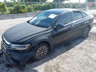 2019 Volkswagen Jetta SEL with VIN 3VWEB7BU7KM193642, listed as a IAAI auction lot 42718572 with 124,633 mi miles and . Bid and sale history available at DreamBid. Image 17.