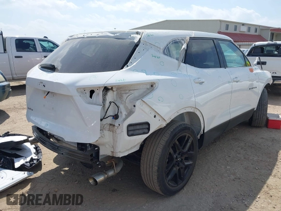 2021 Chevrolet Blazer LT z VIN 3GNKBCRS6MS526776, wystawiony jako IAAI lot #42070442 z przebiegiem 23 187 mil mil oraz . Historia ofert i sprzedaży dostępna na DreamBid. Obrazek 4.