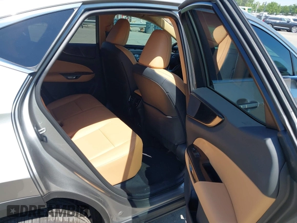 2025 Lexus NX 250 Premium z VIN 2T2GDCAZ1SC020537, wystawiony jako IAAI lot #42140775 z przebiegiem 2 349 mil mil oraz . Historia ofert i sprzedaży dostępna na DreamBid. Obrazek 8.