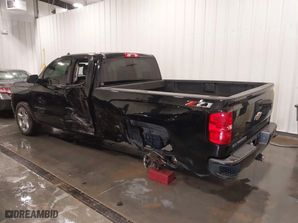 2018 Chevrolet Silverado 1500 LT with VIN 1GCVKREC4JZ295432, listed as a IAAI auction lot 41822705 with 86,781 mi miles. Bid and sale history available at carsss.com. Image 3.