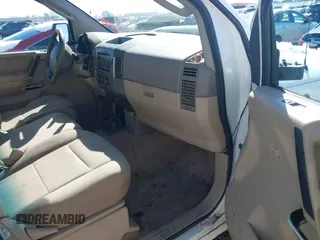 2009 Nissan Titan SE with VIN 1N6BA07D89N306682, listed as a IAAI auction lot 41348877 with 273,365 mi miles. Bid and sale history available at carsss.com. Image 5.