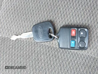 2003 Ford Focus SE Fleet с VIN 1FAFP36343W264600, выставлен на аукционе IAAI как лот 42509253 с пробегом 225 269 миль миль и . История ставок и продаж доступна на DreamBid. Изображение 11.