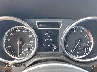 2012 Mercedes-Benz M 350 z VIN 4JGDA5HB5CA096848, wystawiony jako Copart lot #58892565 z przebiegiem 77 572 mil mil oraz Szkoda całkowita • Salvage title. Historia ofert i sprzedaży dostępna na DreamBid. Obrazek 9.