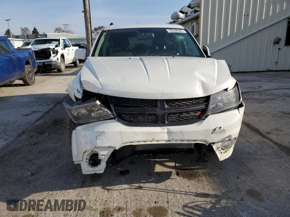2017 Dodge Journey Crossroad Plus with VIN 3C4PDDGG2HT540784, listed as a Copart auction lot 49338505 with 189,465 mi miles and Salvage title. Bid and sale history available at DreamBid. Image 5.