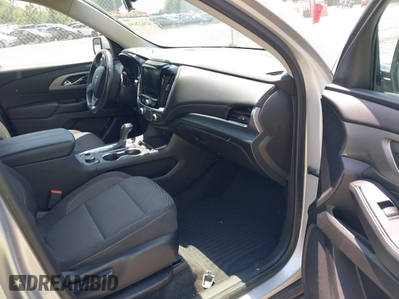 2019 Chevrolet Traverse LT Cloth with VIN 1GNERGKW6KJ274300, listed as a IAAI auction lot 42422694 with 100,232 mi miles and . Bid and sale history available at DreamBid. Image 5.