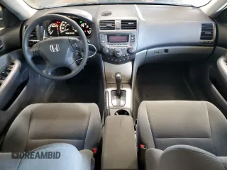 2007 Honda Accord EX с VIN 1HGCM56767A203628, выставлен на аукционе Copart как лот 54379755 с пробегом 106 556 миль миль и Списание • Salvage title. История ставок и продаж доступна на DreamBid. Изображение 8.
