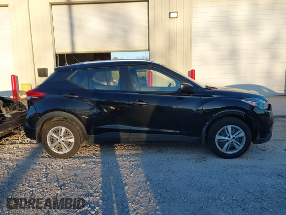 2018 Nissan Kicks SV с VIN 3N1CP5CUXJL533646, выставлен на аукционе IAAI как лот 41691353 с пробегом 81 321 миль миль и . История ставок и продаж доступна на DreamBid. Изображение 14.