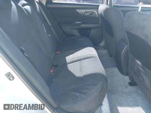 2015 Nissan Altima S with VIN 1N4AL3AP4FN304233, listed as a IAAI auction lot 41463418 with 233,084 mi miles and . Bid and sale history available at carsss.com. Image 8.