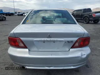 2003 Mitsubishi Galant ES z VIN 4A3AA46G23E104166, wystawiony jako Copart lot #55272055 z przebiegiem 160 653 mil mil oraz Szkoda całkowita • Salvage title. Historia ofert i sprzedaży dostępna na DreamBid. Obrazek 6.
