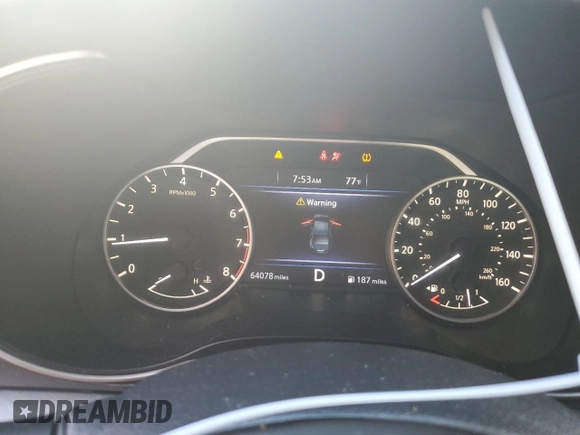 2018 Nissan Maxima SV with VIN 1N4AA6AP0JC390247, listed as a Copart auction lot 61824725 with 64,078 mi miles and Salvage title. Bid and sale history available at DreamBid. Image 9.