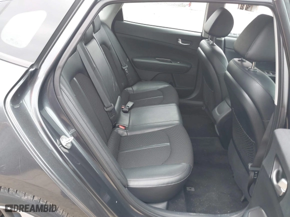 2019 Kia Optima LX with VIN 5XXGT4L33KG379368, listed as a IAAI auction lot 41487477 with 71,868 mi miles. Bid and sale history available at carsss.com. Image 8.