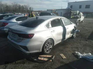 2019 Kia Forte S with VIN 3KPF34AD2KE028483, listed as a IAAI auction lot 35938026 with 49,420 mi miles and . Bid and sale history available at carsss.com. Image 4.