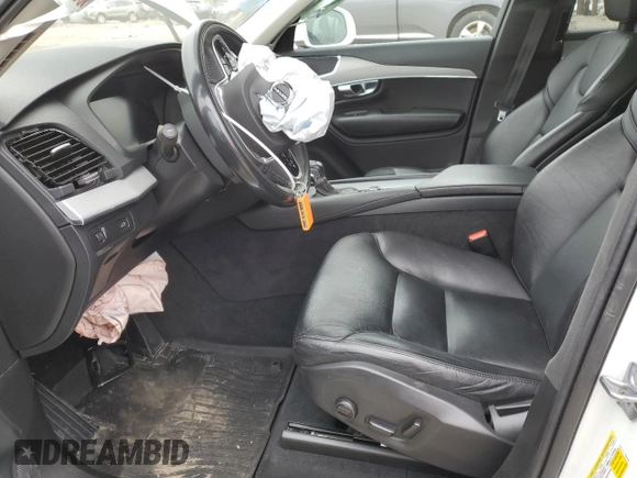 2021 Volvo XC90 Momentum with VIN YV4102PK5M1764561, listed as a Copart auction lot 45925475 with 0 mi miles and Salvage Title. Bid and sale history available at carsss.com. Image 7.