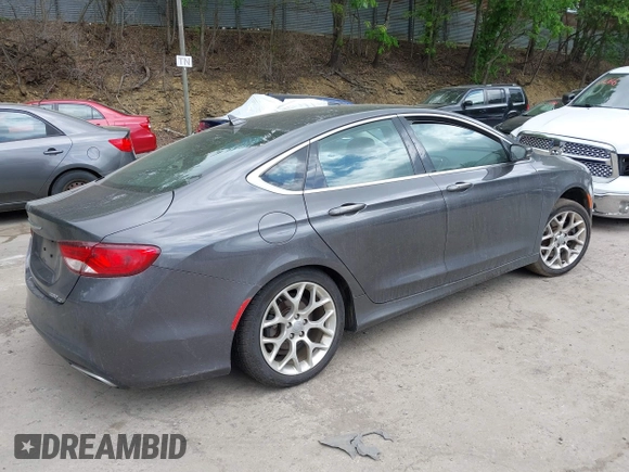 2015 Chrysler 200 C z VIN 1C3CCCEG4FN512713, wystawiony jako IAAI lot #42285227 z przebiegiem 109 379 mil mil oraz . Historia ofert i sprzedaży dostępna na DreamBid. Obrazek 4.