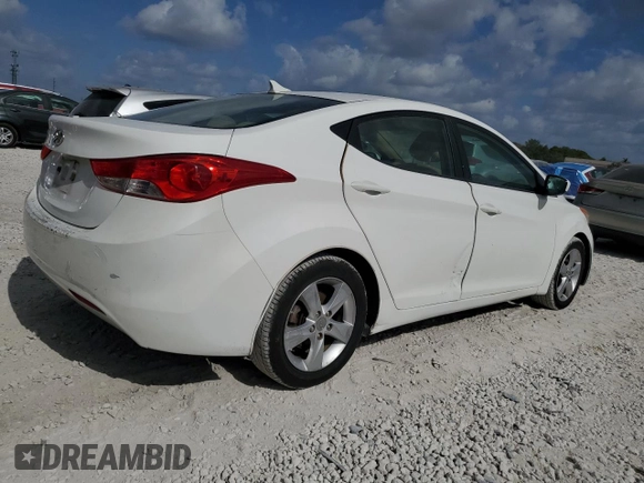 2013 Hyundai Elantra GLS z VIN 5NPDH4AE0DH436626, wystawiony jako Copart lot #55504255 z przebiegiem 184 211 mil mil oraz Czysty tytuł • Clean title. Historia ofert i sprzedaży dostępna na DreamBid. Obrazek 3.