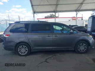 2011 Toyota Sienna XLE AAS with VIN 5TDYK3DC5BS146848, listed as a IAAI auction lot 41914140 with 259,862 mi miles. Bid and sale history available at carsss.com. Image 13.