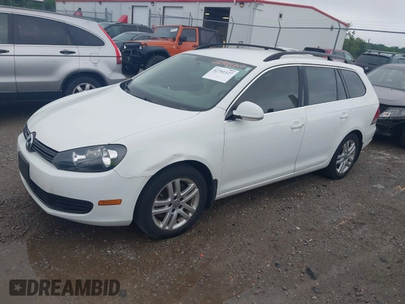 2014 Volkswagen Jetta TDI w/Sunroof & Nav with VIN 3VWPL7AJ1EM610321, listed as a IAAI auction lot 42701127 with 113,694 mi miles and . Bid and sale history available at DreamBid. Image 2.