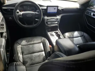 2021 Ford Explorer z VIN 1FMSK7BH8MGA02392, wystawiony jako Copart lot #44500365 z przebiegiem 94 110 mil mil oraz Szkoda całkowita • Salvage title. Historia ofert i sprzedaży dostępna na DreamBid. Obrazek 8.