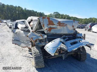 2001 Dodge Ram 2500 with VIN 1B7KF23Z71J220955, listed as a IAAI auction lot 37789873 with 0 mi miles. Bid and sale history available at carsss.com. Image 1.