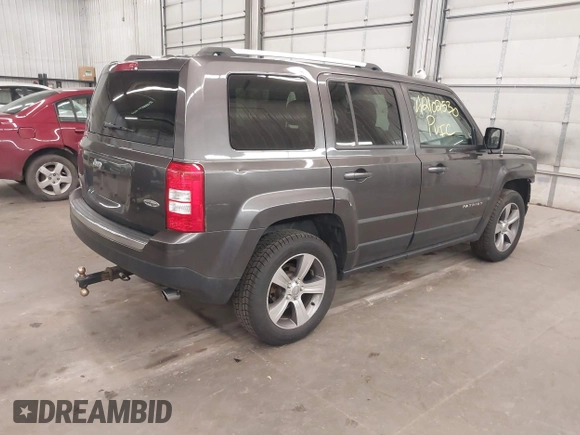 2016 Jeep Patriot Latitude z VIN 1C4NJRFB8GD658216, wystawiony jako IAAI lot #42102530 z przebiegiem 143 956 mil mil oraz . Historia ofert i sprzedaży dostępna na DreamBid. Obrazek 4.