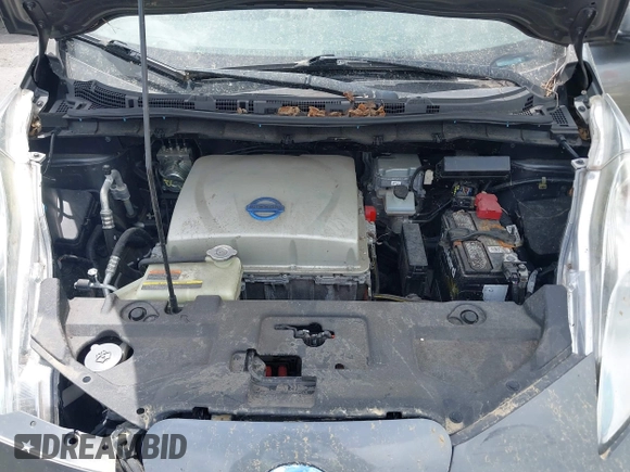 2015 Nissan LEAF S with VIN 1N4AZ0CP1FC321349, listed as a IAAI auction lot 41974711 with 88,015 mi miles and . Bid and sale history available at carsss.com. Image 10.