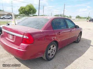 2007 Chevrolet Malibu LT w/2LT with VIN 1G1ZT58N97F115093, listed as a IAAI auction lot 40488289 with 176,049 mi miles. Bid and sale history available at carsss.com. Image 4.