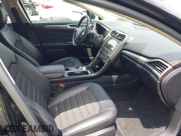 2017 Ford Fusion SE with VIN 3FA6P0H98HR331628, listed as a IAAI auction lot 42730977 with 47,248 mi miles and . Bid and sale history available at DreamBid. Image 5.
