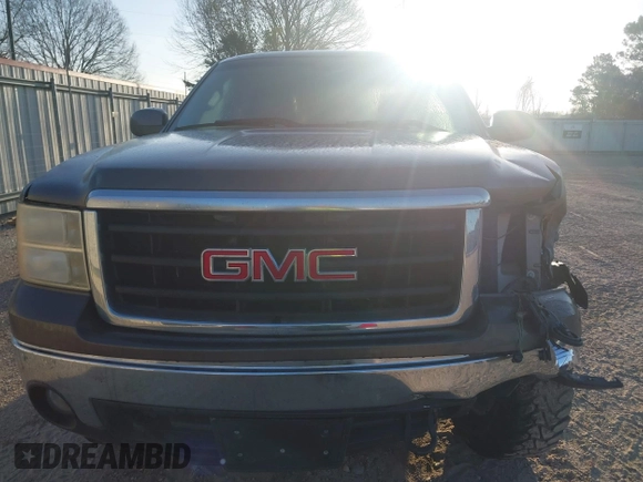 2007 GMC Sierra 1500 with VIN 2GTEK13Y071681590, listed as a IAAI auction lot 41774691 with 240,673 mi miles and . Bid and sale history available at DreamBid. Image 12.