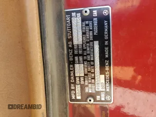 1986 Mercedes-Benz 560 SL z VIN WDBBA48D3GA038202, wystawiony jako Copart lot #60146945 z przebiegiem 219 226 mil mil oraz Czysty tytuł • Clean title. Historia ofert i sprzedaży dostępna na DreamBid. Obrazek 12.