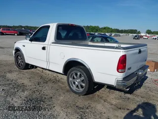 1997 Ford F-150 z VIN 1FTDF1764VNC68673, wystawiony jako IAAI lot #42306694 z przebiegiem 152 595 mil mil oraz . Historia ofert i sprzedaży dostępna na DreamBid. Obrazek 3.