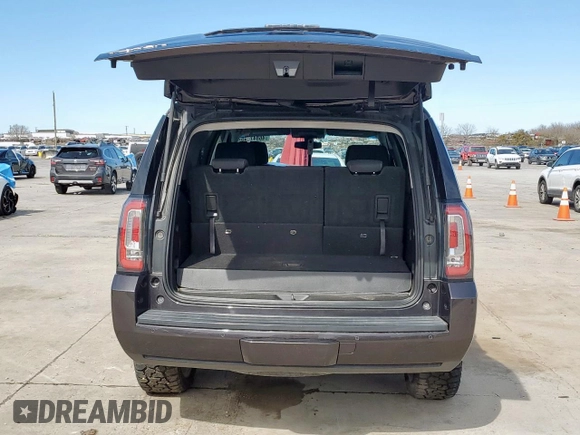 2016 GMC Yukon SLE with VIN 1GKS2AKC2GR240564, listed as a Copart auction lot 46847445 with 134,986 mi miles and Salvage Title. Bid and sale history available at carsss.com. Image 6.