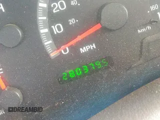 2000 Ford F-150 XL with VIN 1FTRX17L6YNA35925, listed as a IAAI auction lot 42693368 with 280,379 mi miles and . Bid and sale history available at DreamBid. Image 15.