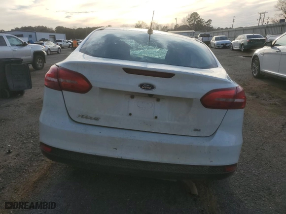 2018 Ford Focus SE with VIN 1FADP3F21JL288334, listed as a Copart auction lot 42765505 with 0 mi miles and Salvage Title. Bid and sale history available at carsss.com. Image 6.