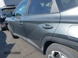 2022 Hyundai Tucson SEL z VIN 5NMJF3AE6NH133724, wystawiony jako IAAI lot #42309502 z przebiegiem 49 156 mil mil oraz . Historia ofert i sprzedaży dostępna na DreamBid. Obrazek 14.
