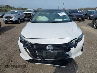 2024 Nissan Sentra SR z VIN 3N1AB8DV9RY354172, wystawiony jako IAAI lot #42106887 z przebiegiem 2 786 mil mil oraz . Historia ofert i sprzedaży dostępna na DreamBid. Obrazek 12.