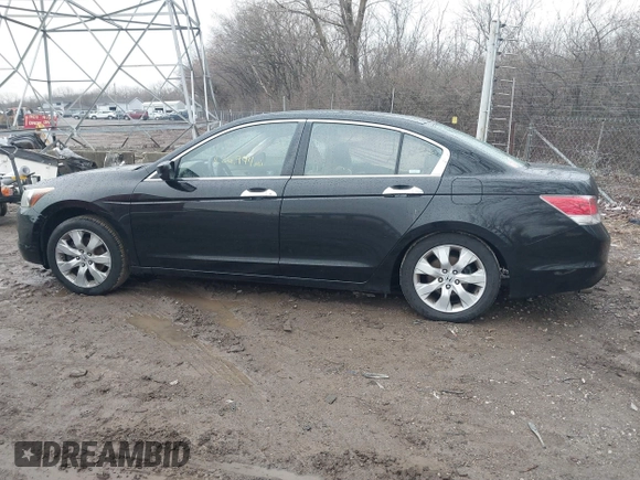 2009 Honda Accord EX z VIN 1HGCP36719A003545, wystawiony jako IAAI lot #41108835 z przebiegiem 226 944 mil mil oraz . Historia ofert i sprzedaży dostępna na DreamBid. Obrazek 14.