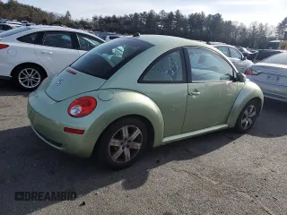 2006 Volkswagen New Beetle Coupe with VIN 3VWRG31C16M412735, listed as a Copart auction lot 87886145 with 107,646 mi miles and Salvage Title. Bid and sale history available at carsss.com. Image 3.