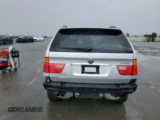 2001 BMW X5 4.4i with VIN WBAFB33571LH19064, listed as a Copart auction lot 49243495 with 295,923 mi miles and Non Repairable. Bid and sale history available at carsss.com. Image 6.