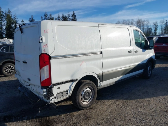 2021 Ford Transit Cargo z VIN 1FTYE1Y89MKA16809, wystawiony jako IAAI lot #41643195 z przebiegiem 7 407 mil mil oraz . Historia ofert i sprzedaży dostępna na DreamBid. Obrazek 4.