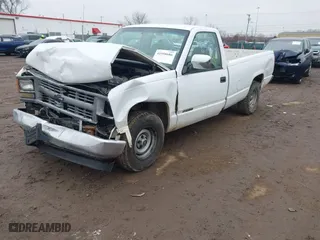 1998 Chevrolet C/K 1500 with VIN 1GCEC14W2WZ265007, listed as a IAAI auction lot 41558686 with 144,344 mi miles. Bid and sale history available at carsss.com. Image 17.