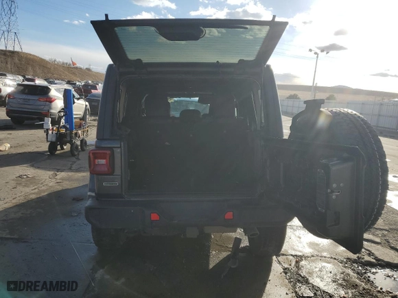 2020 Jeep Wrangler Unlimited Sahara with VIN 1C4HJXEM6LW248758, listed as a Copart auction lot 46671845 with 40,928 mi miles and Salvage Title. Bid and sale history available at carsss.com. Image 6.