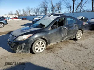 2010 Mazda 3 i Sport z VIN JM1BL1SF6A1275598, wystawiony jako Copart lot #88277735 z przebiegiem 127 731 mil mil oraz Szkoda całkowita • Salvage title. Historia ofert i sprzedaży dostępna na DreamBid. Obrazek 1.