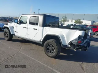 2022 Jeep Gladiator Texas Trail with VIN 1C6HJTAG4NL149537, listed as a IAAI auction lot 41947122 with 43,938 mi miles. Bid and sale history available at carsss.com. Image 3.