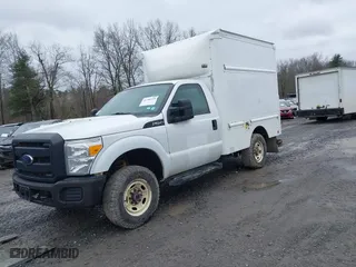 2015 Ford Super Duty F-250 SRW XL with VIN 1FDBF2B66FED21648, listed as a IAAI auction lot 41700328 with 370,599 mi miles. Bid and sale history available at carsss.com. Image 2.