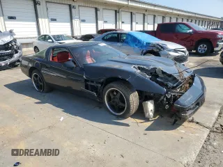 1992 Chevrolet Corvette z VIN 1G1YY23P4N5105420, wystawiony jako Copart lot #65811234 z przebiegiem Nie podano mil oraz Szkoda całkowita • Salvage title. Historia ofert i sprzedaży dostępna na DreamBid. Obrazek 4.