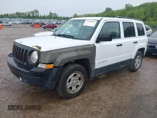 2016 Jeep Patriot Sport with VIN 1C4NJPBA0GD679272, listed as a IAAI auction lot 42368005 with 130,502 mi miles and . Bid and sale history available at DreamBid. Image 2.