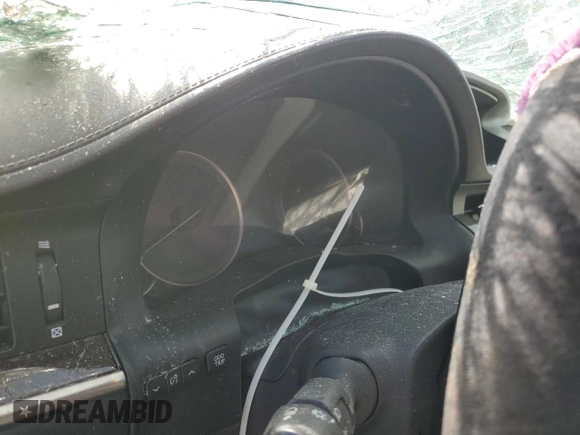 2016 Lexus ES 330 z VIN 58ABK1GG1GU009471, wystawiony jako Copart lot #43888784 z przebiegiem Nie podano mil oraz Nie do naprawy • Non repairable. Historia ofert i sprzedaży dostępna na DreamBid. Obrazek 9.
