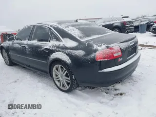 2007 Audi S8 z VIN WAUPN44E67N009650, wystawiony jako IAAI lot #41341680 z przebiegiem 166 611 mil mil oraz . Historia ofert i sprzedaży dostępna na DreamBid. Obrazek 3.