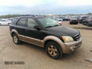 2005 Kia Sorento LX z VIN KNDJC733755447560, wystawiony jako IAAI lot #41859728 z przebiegiem 145 599 mil mil oraz . Historia ofert i sprzedaży dostępna na DreamBid. Obrazek 1.